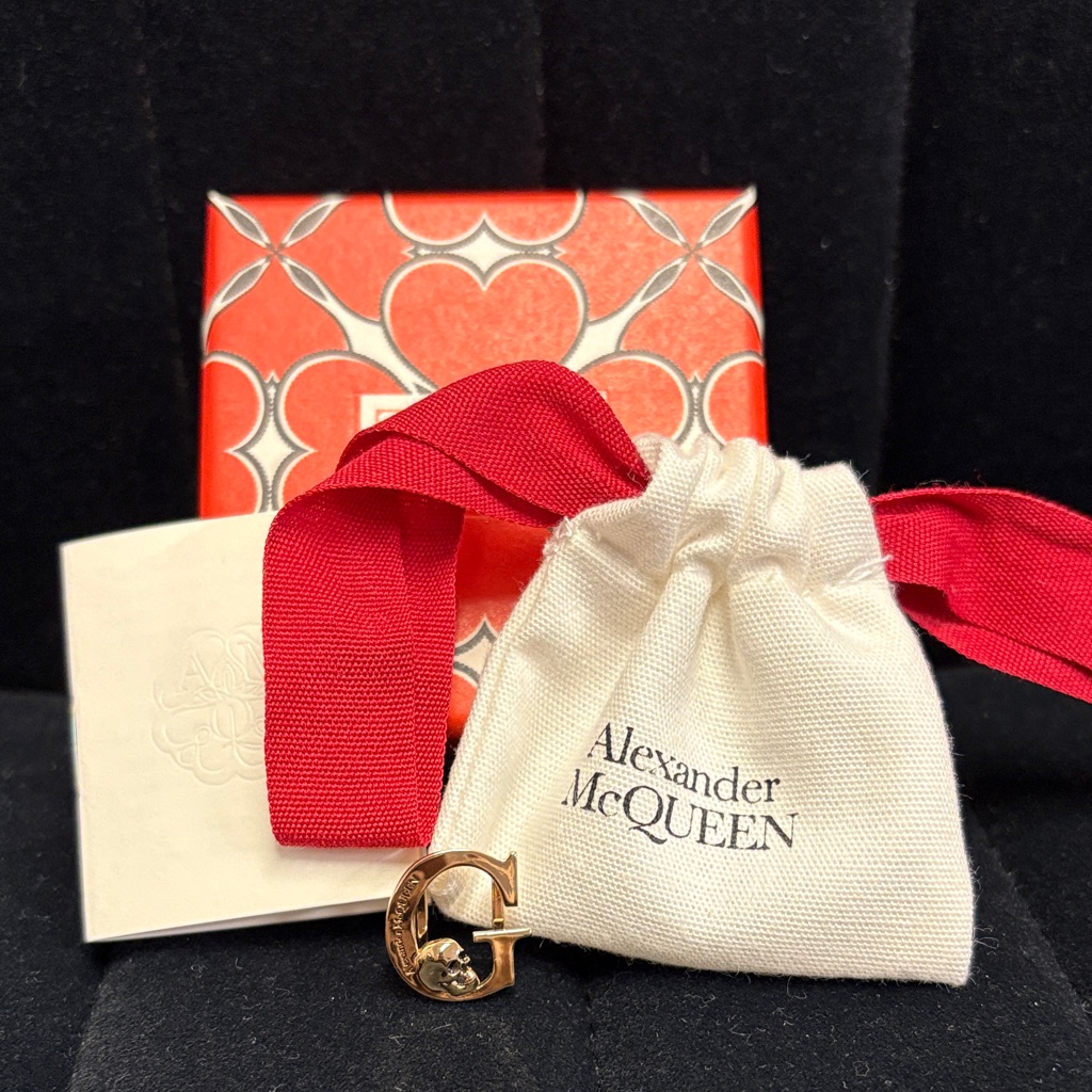 New! Alexander Mcqueen Gold Initial Shoe Lace Charm “G”